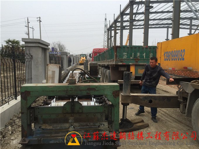給水設(shè)備有限公司全鋼結(jié)構(gòu)車間角馳三壓瓦機設(shè)備 給水設(shè)備有限公司全鋼結(jié)構(gòu)車間角馳三壓瓦機設(shè)備