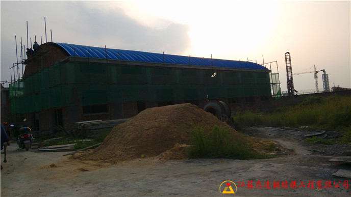 小跨度（8~20m跨度）拱形屋頂實(shí)用性強(qiáng)的小跨度拱形屋頂