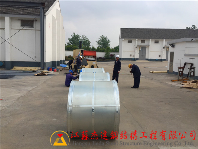 揚(yáng)州市新集糧庫(kù)卸糧罩棚安裝工程卸糧罩棚實(shí)景圖