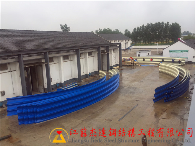 揚(yáng)州市新集糧庫(kù)卸糧罩棚安裝工程卸糧罩棚細(xì)節(jié)圖