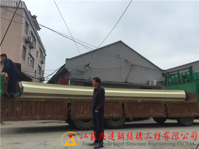 揚(yáng)州江都電子廠小跨度拱形屋頂拱形屋頂完成后外觀