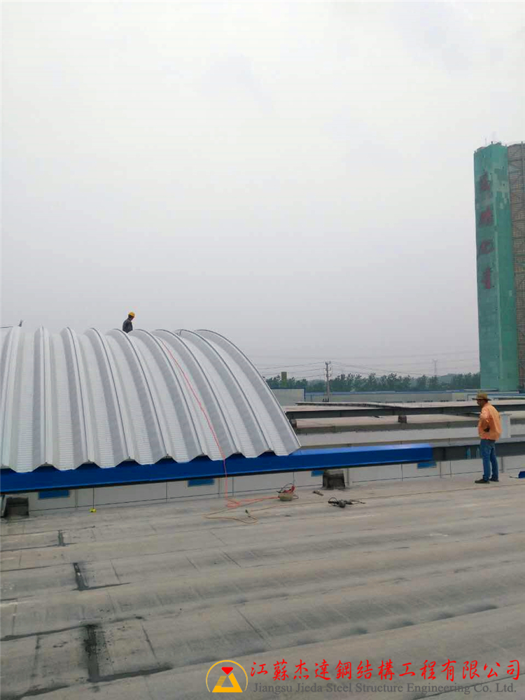 江蘇淮安范集糧庫拱形屋頂工程淮安范集鎮(zhèn)糧油管理所拱形屋頂安裝