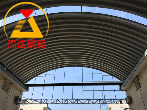 拱形屋頂框架結(jié)構(gòu)山墻江蘇淮安盱眙糧食儲備庫拱形屋頂方管框架山墻背視圖