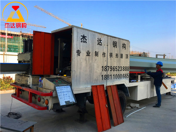 江蘇徐州睢寧直屬庫(kù)倉(cāng)間罩棚工程瓦板壓型成品