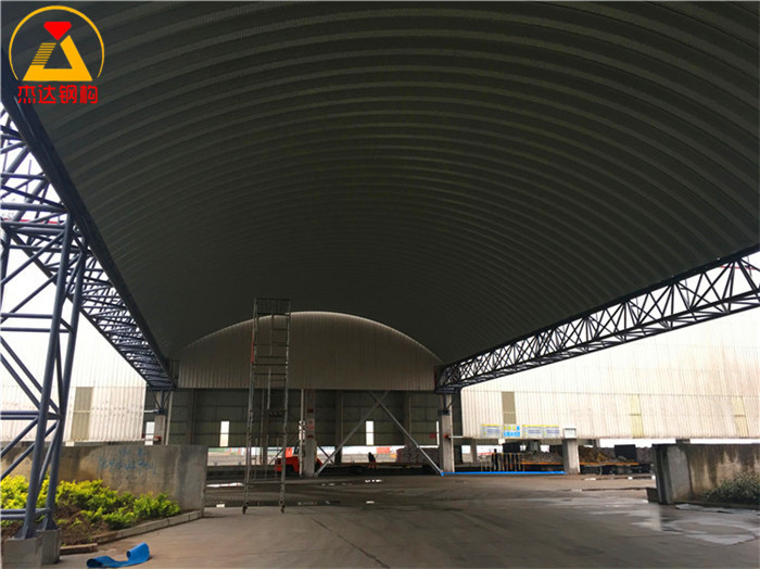 江蘇揚(yáng)中中海糧油無梁通道新建工程揚(yáng)中糧油拱形屋頂完成效果