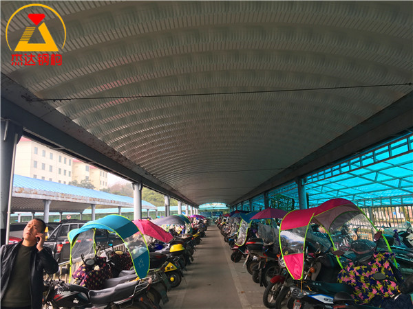 鷹潭市貴溪冶煉廠(江西銅業(yè))罩棚施工團(tuán)隊(duì)現(xiàn)場(chǎng)作業(yè) 鷹潭市貴溪冶煉廠(江西銅業(yè))罩棚施工團(tuán)隊(duì)現(xiàn)場(chǎng)作業(yè)