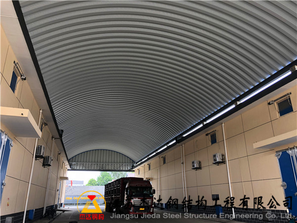 南京浦口糧庫倉間罩棚新建工程倉間罩棚內(nèi)側(cè)拱腳固定示意