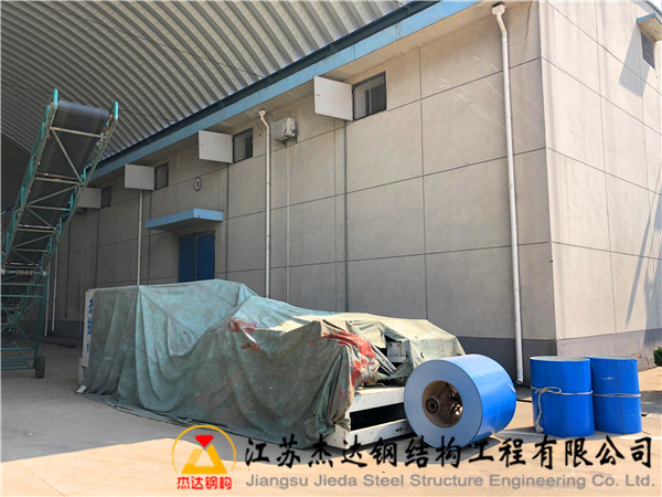 宿遷第二糧食儲備庫拱形屋頂罩棚工程壓型設(shè)備側(cè)面標(biāo)識
