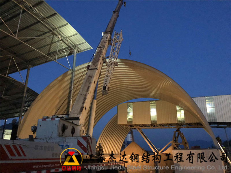 重慶東方希望煤棚拱形屋頂工程重慶豐都東方希望水泥礦堆煤罩棚結構展示